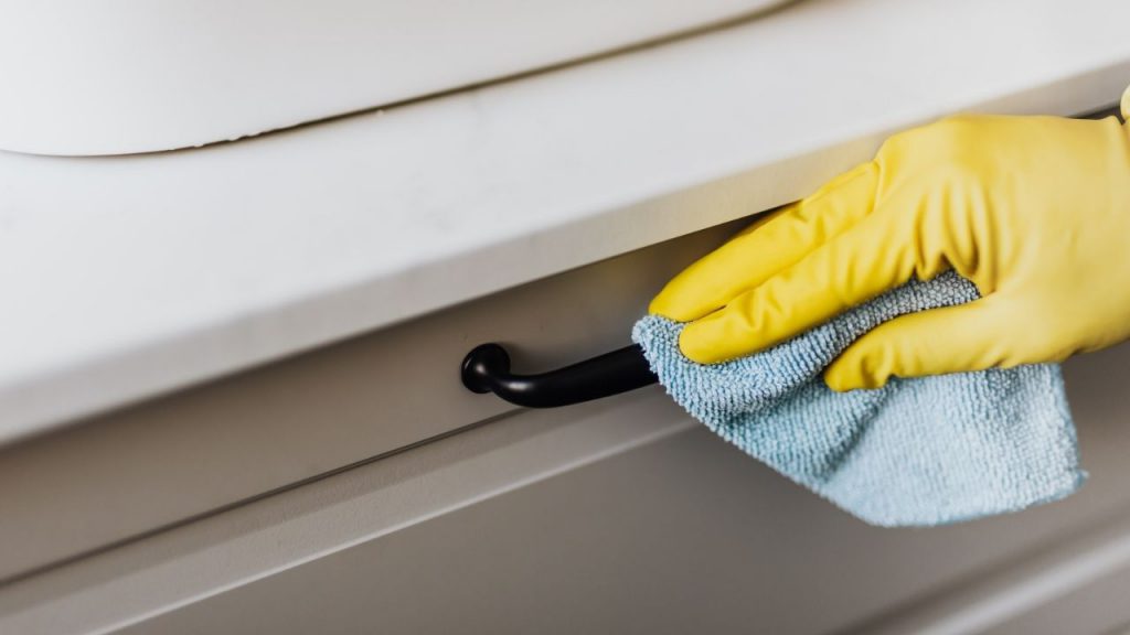 How to Clean Your Bathroom