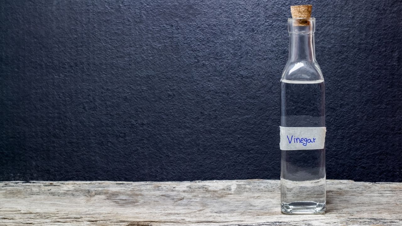 White Vinegar as Cleaning Supply