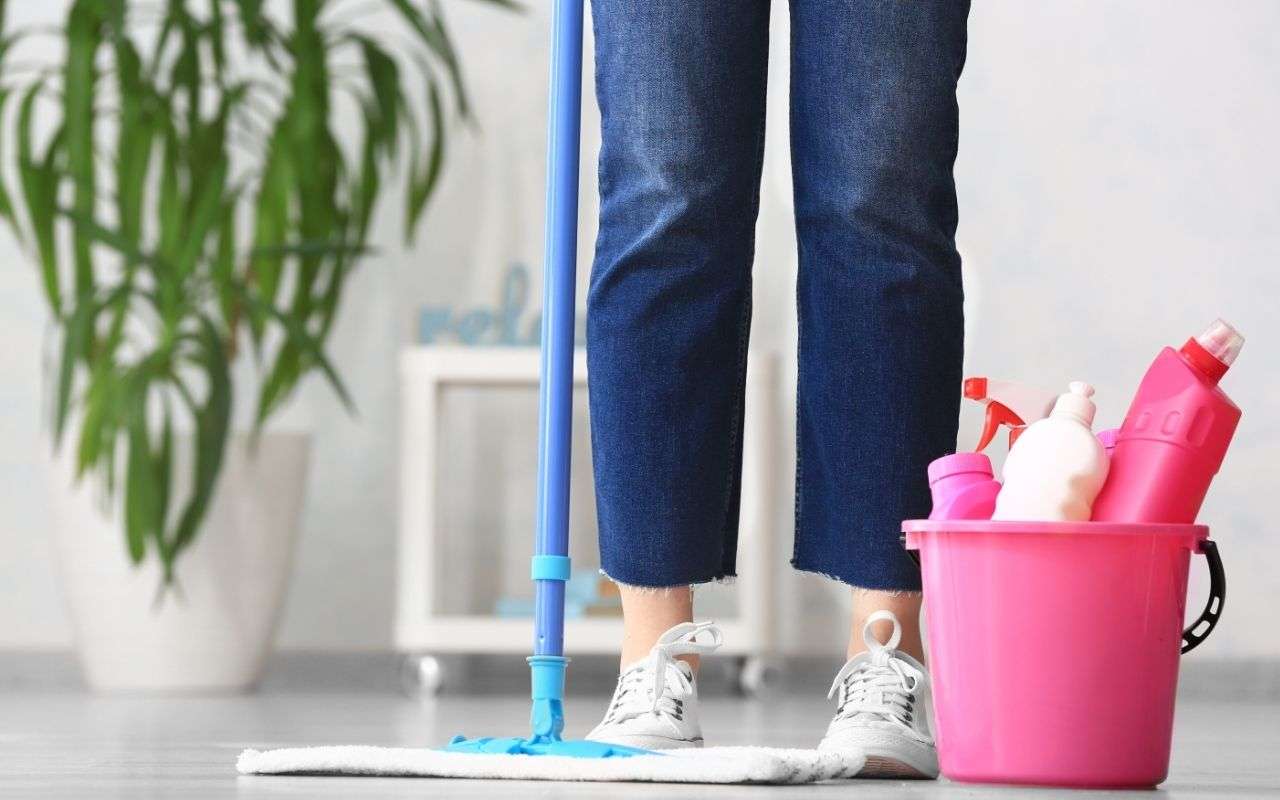 cleaning checklist for a deep house cleaning