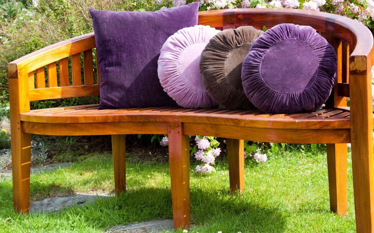 how to remove different types of stains in outdoor cushions